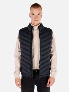 Показать информацию о Жилет Colin's Изображение Жилет Colin's