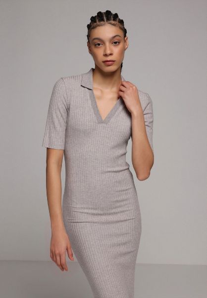 Изображение Платье Colin's