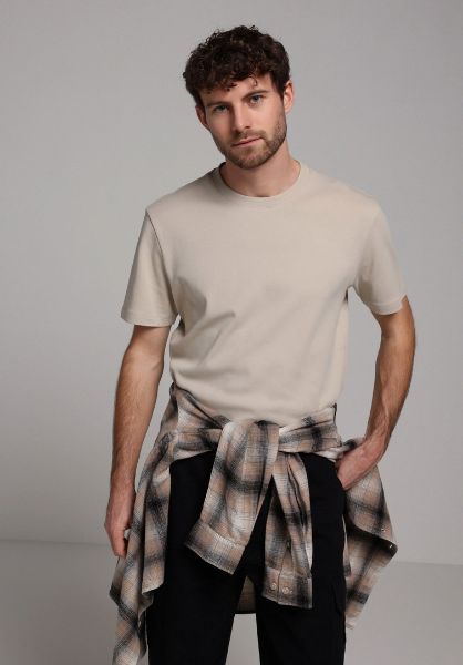 Изображение Футболка Colin's