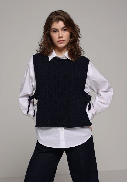 Изображение Жилет Colin's