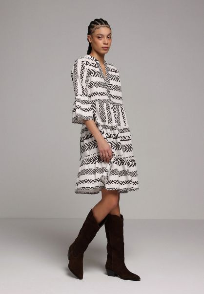 Изображение Платье Colin's